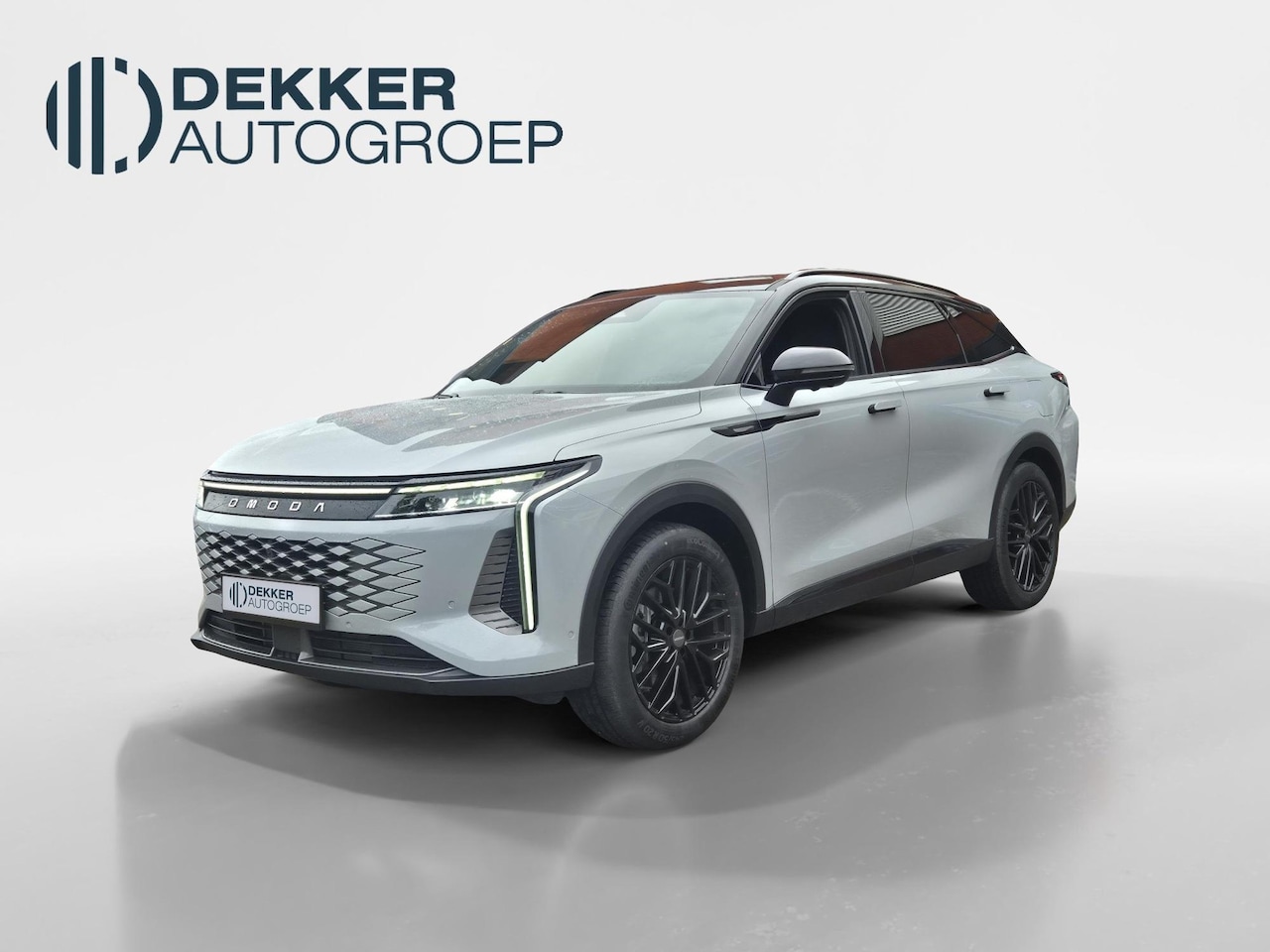 Omoda 9 - PHEV Premium Panoramadak - 1100KM Bereik Black Edition! - AutoWereld.nl