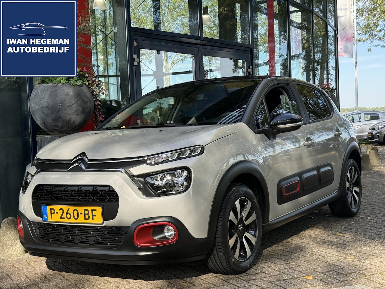 Citroën C3 - 1.2 PureTech C-Series | Trekhaak | PDC | Climate control | Apple Carplay/Android Auto | LM - AutoWereld.nl