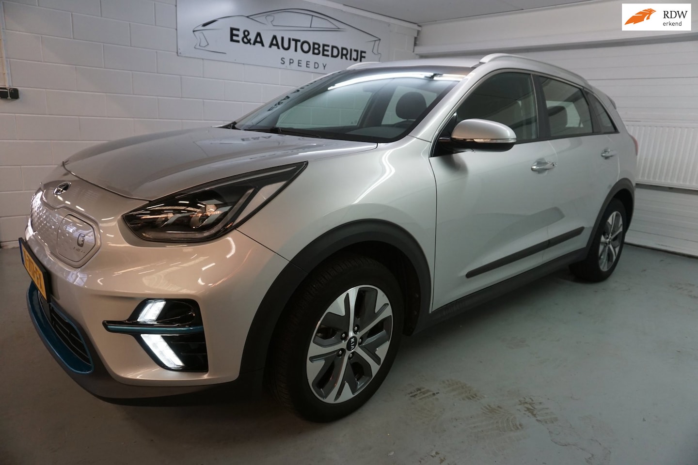 Kia e-Niro - /SOH 93% /BTW AUTO /CAMERA / NAVI /NAP ExecutiveLine 64 kWh - AutoWereld.nl