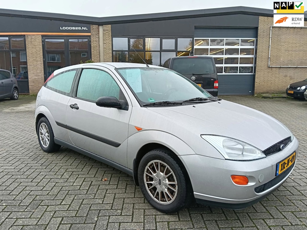 Ford Focus - 1.4-16V Trend met nieuwe Apk - AutoWereld.nl