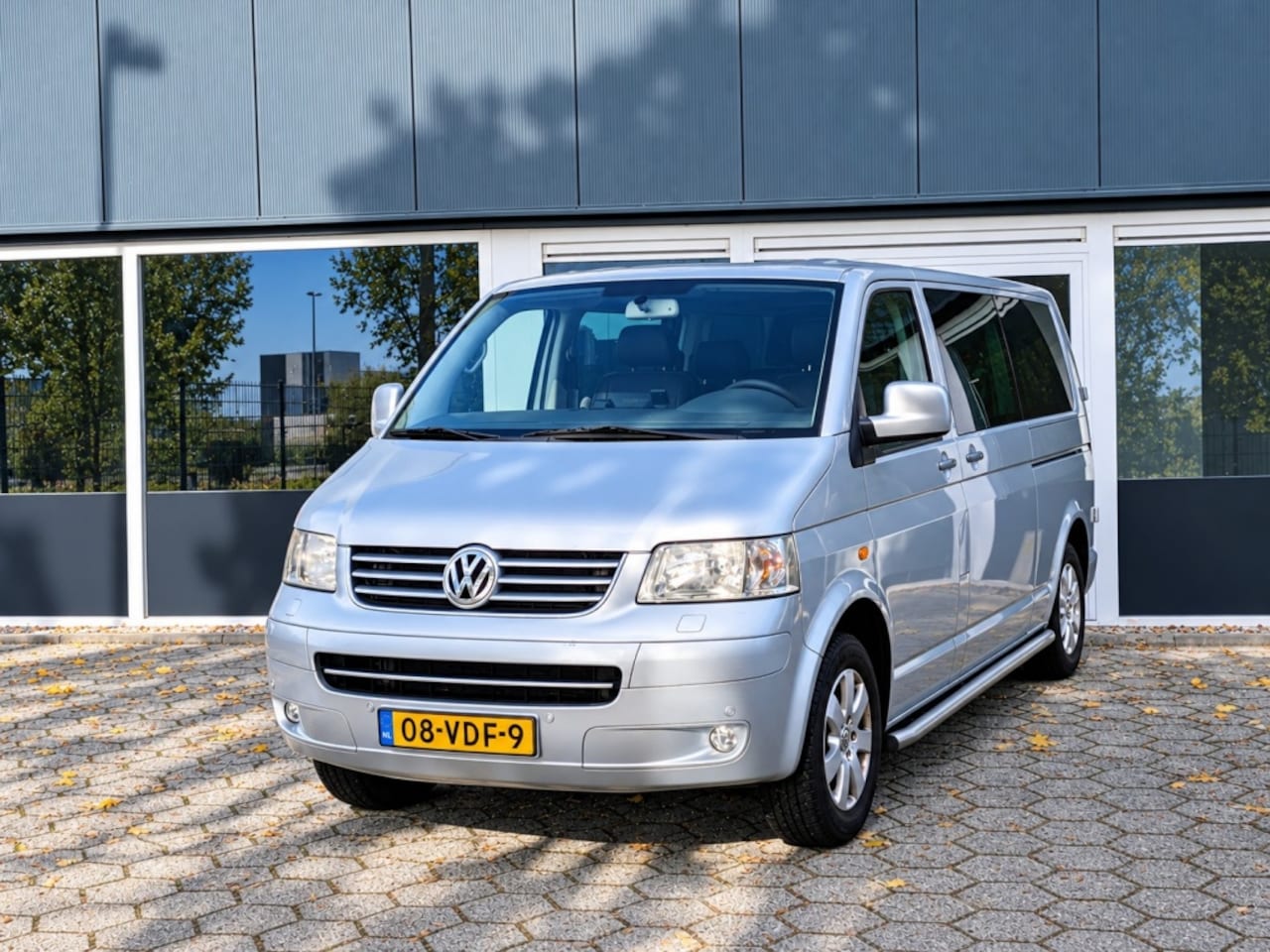 Volkswagen Transporter - 2.5 TDI L2 Dubbel Cab. Automaat 2x schuifdeur APK - AutoWereld.nl