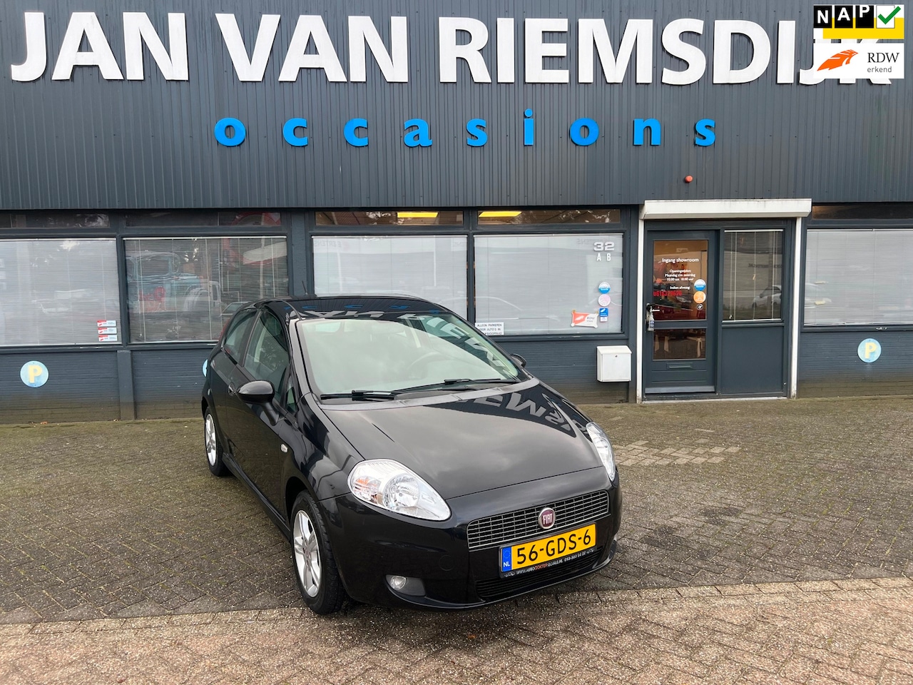 Fiat Grande Punto - Fiat Punto gp 2008 sportvelgen zwart 146870 NAP - AutoWereld.nl