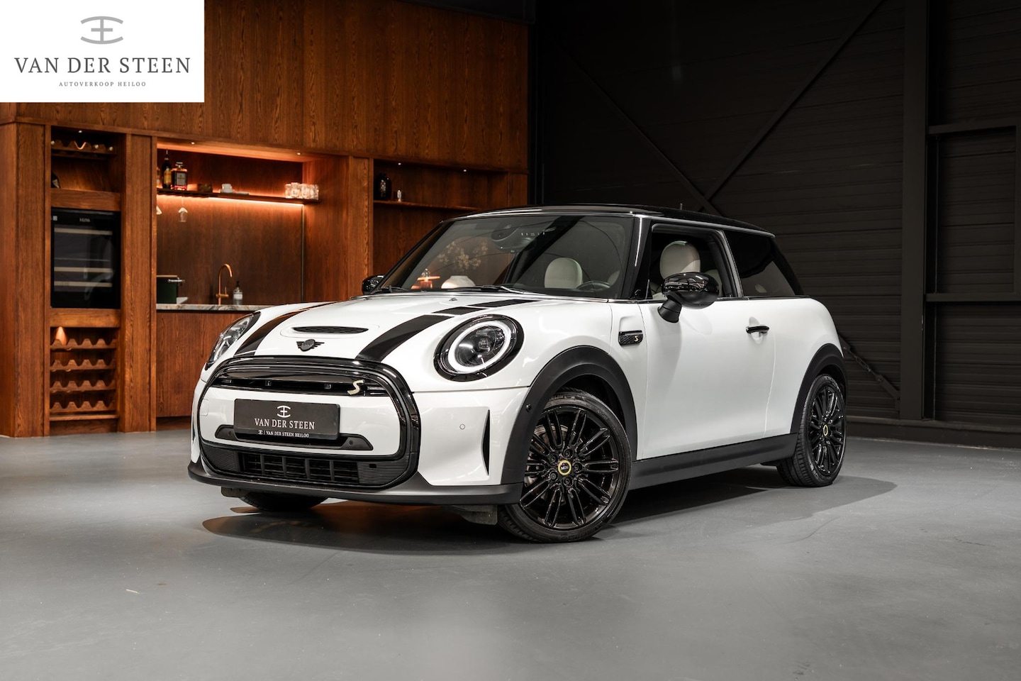 MINI Electric - Business Edition 33 kWh Schuifdak | Sportstoelen | NL Auto - AutoWereld.nl