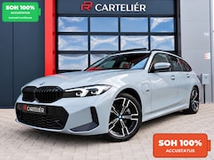 BMW 3-serie Touring - 330e M-Sport Brooklyn Grau | Pano | Leder | Head-Up | Camera | Carplay | Digital Dash | Co