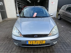 Ford Focus - 1.6-16V Futura