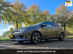 Toyota Auris - 1.8 Hybrid Dynamic AUTOMAAT+NLAUTO+NAP+TREKHAAK+NAVIGATIE+CAMERA+STOELVERWARMING+CLIMATE C