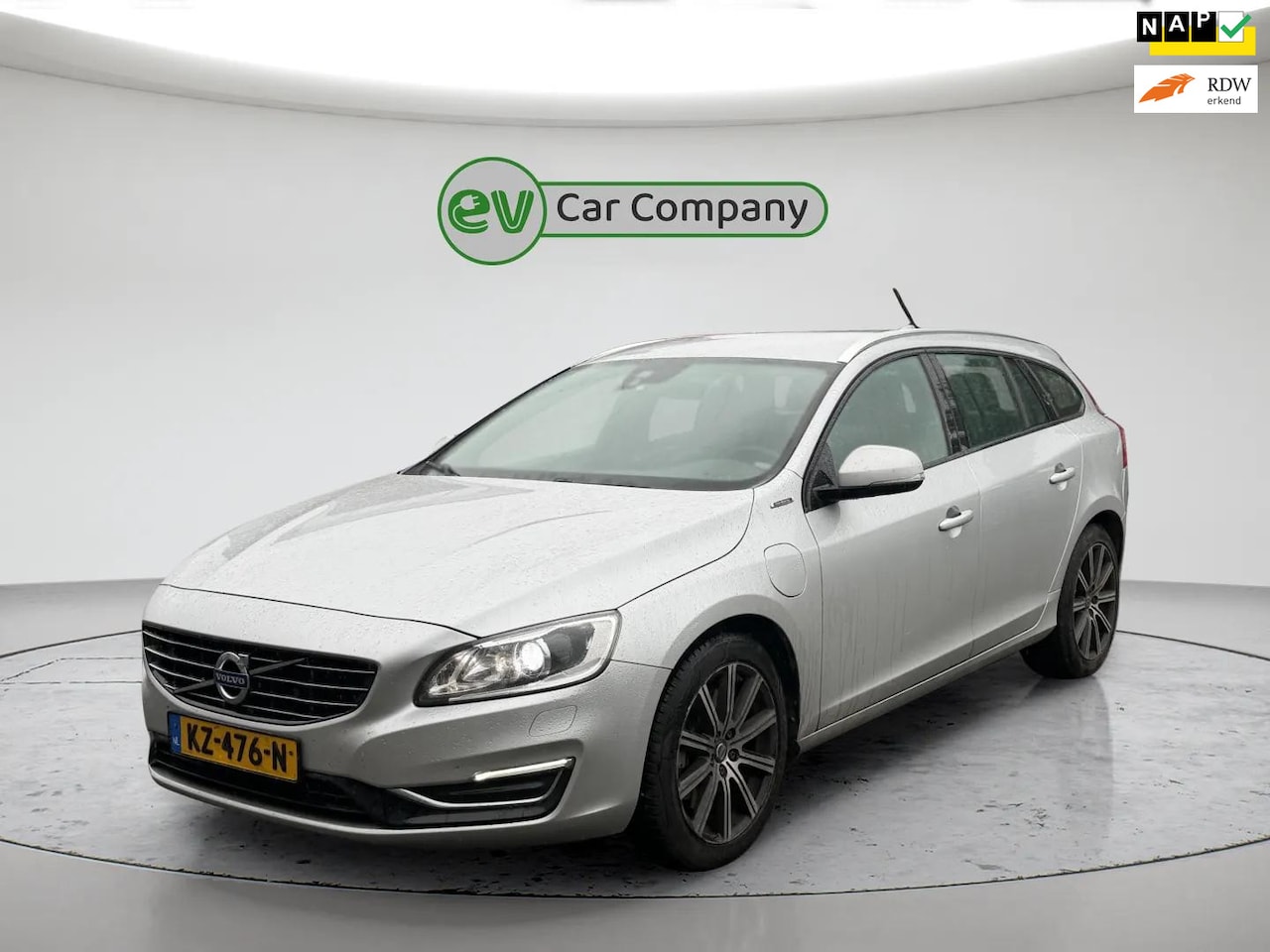 Volvo V60 - 2.4 D5 Twin Engine Special Edition | Trekhaak | Memory Seats | Stoelverwarming | Volleder - AutoWereld.nl