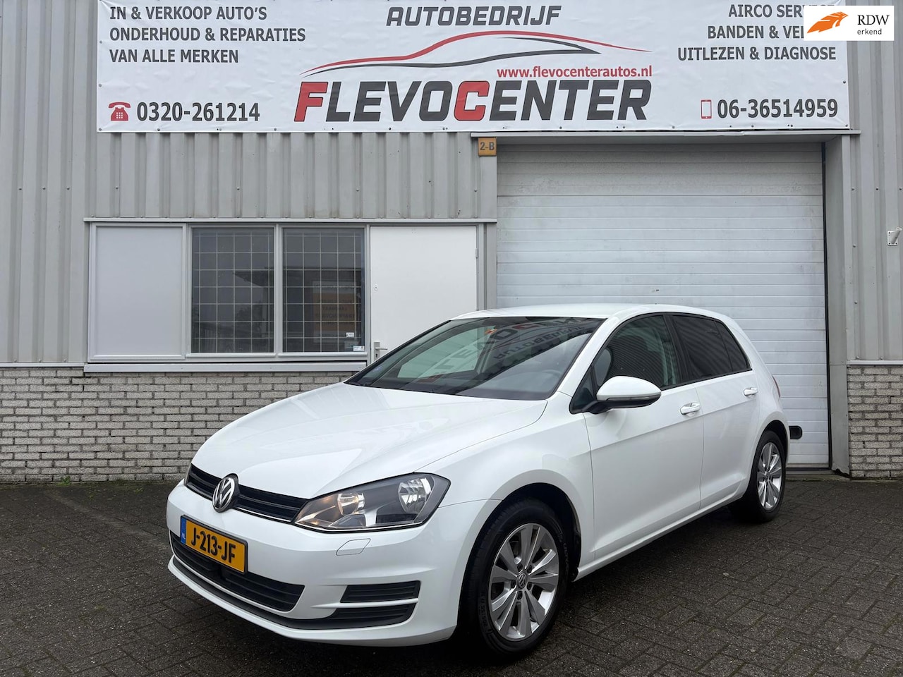 Volkswagen Golf - 1.2 TSI 110 PK 6 BAK Bj 2017 Connected 5 Deurs Airco Cruise Bluetooth Camera Stoelverwarmi - AutoWereld.nl