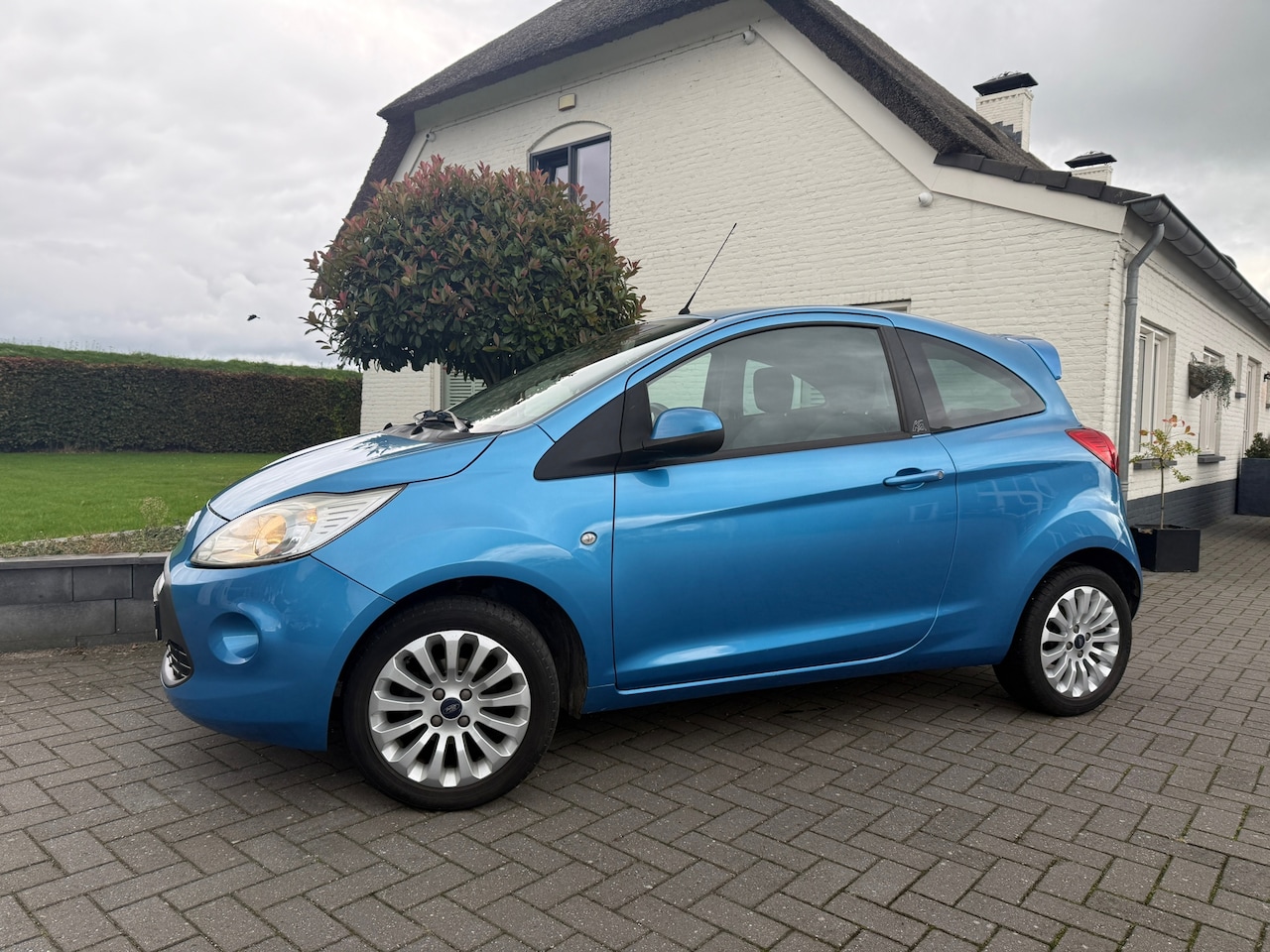 Ford Ka - 1.2 Titanium / Bj: 2009 / Airco / - AutoWereld.nl