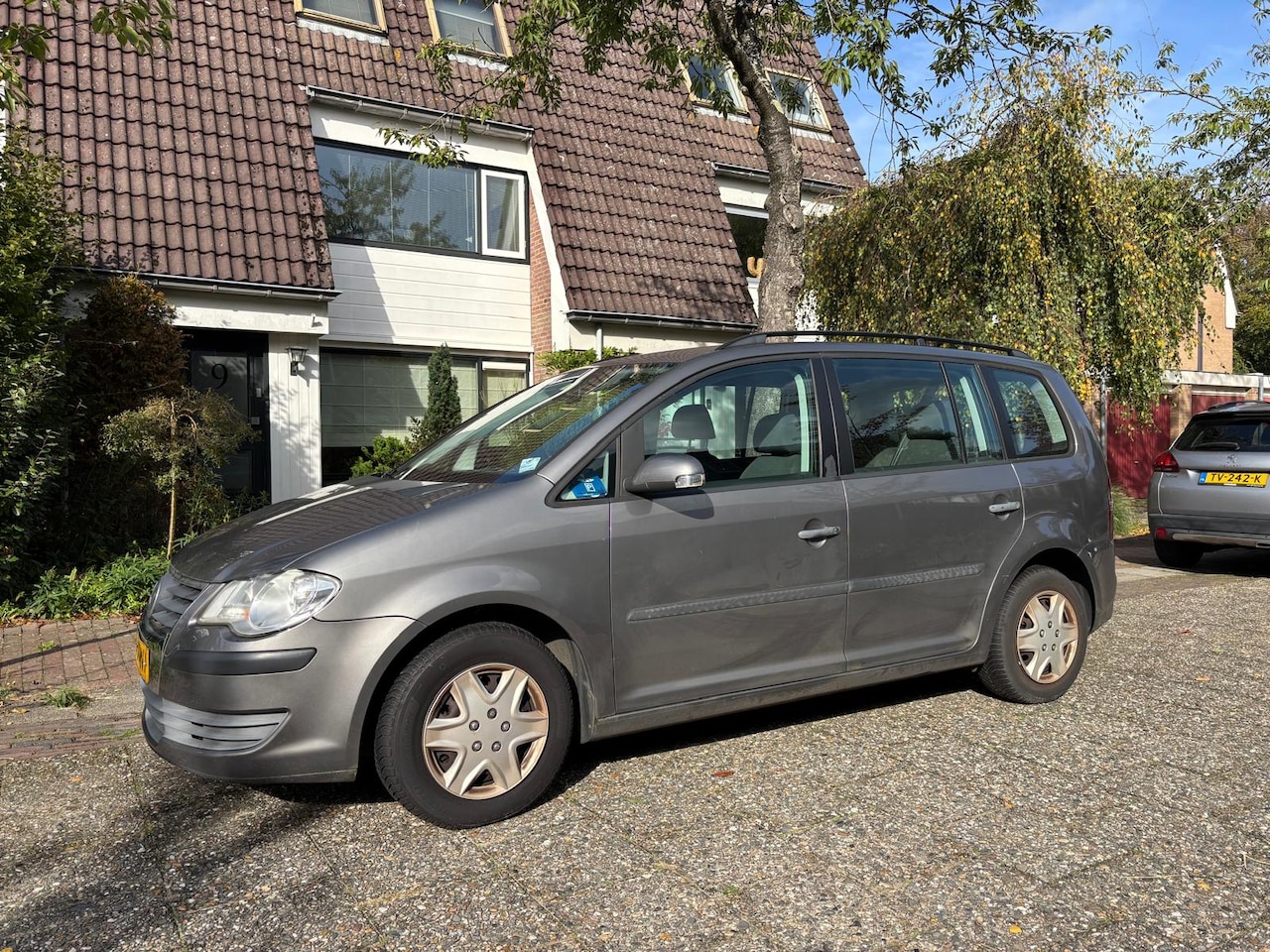 Volkswagen Touran - 1.6 Optive - AutoWereld.nl
