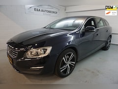 Volvo V60 - 2.4 D6 Twin Engine Momentum /NIEUWE AIRCO
