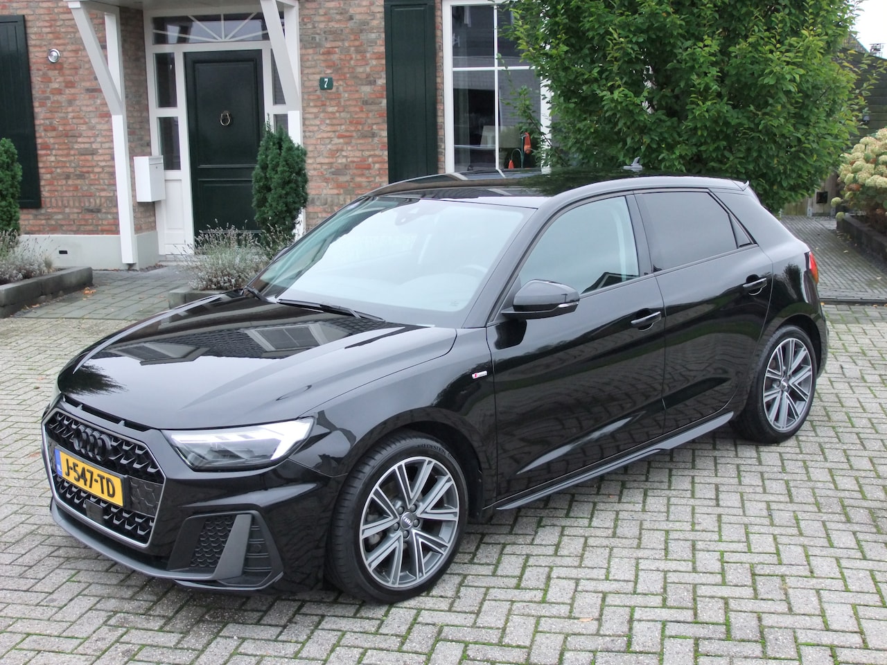 Audi A1 Sportback - S-Line 30 TFSI edition one , S-Line , Pdc V+A , Led , Navi , Virtual, Cruise enz. - AutoWereld.nl