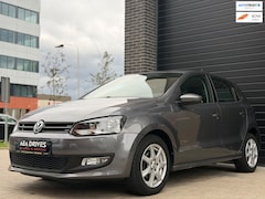 Volkswagen Polo - 1.2 TSI stoelverwarming, Apple CarPlay, climate control en parkeersensoren. Comfortabel, z