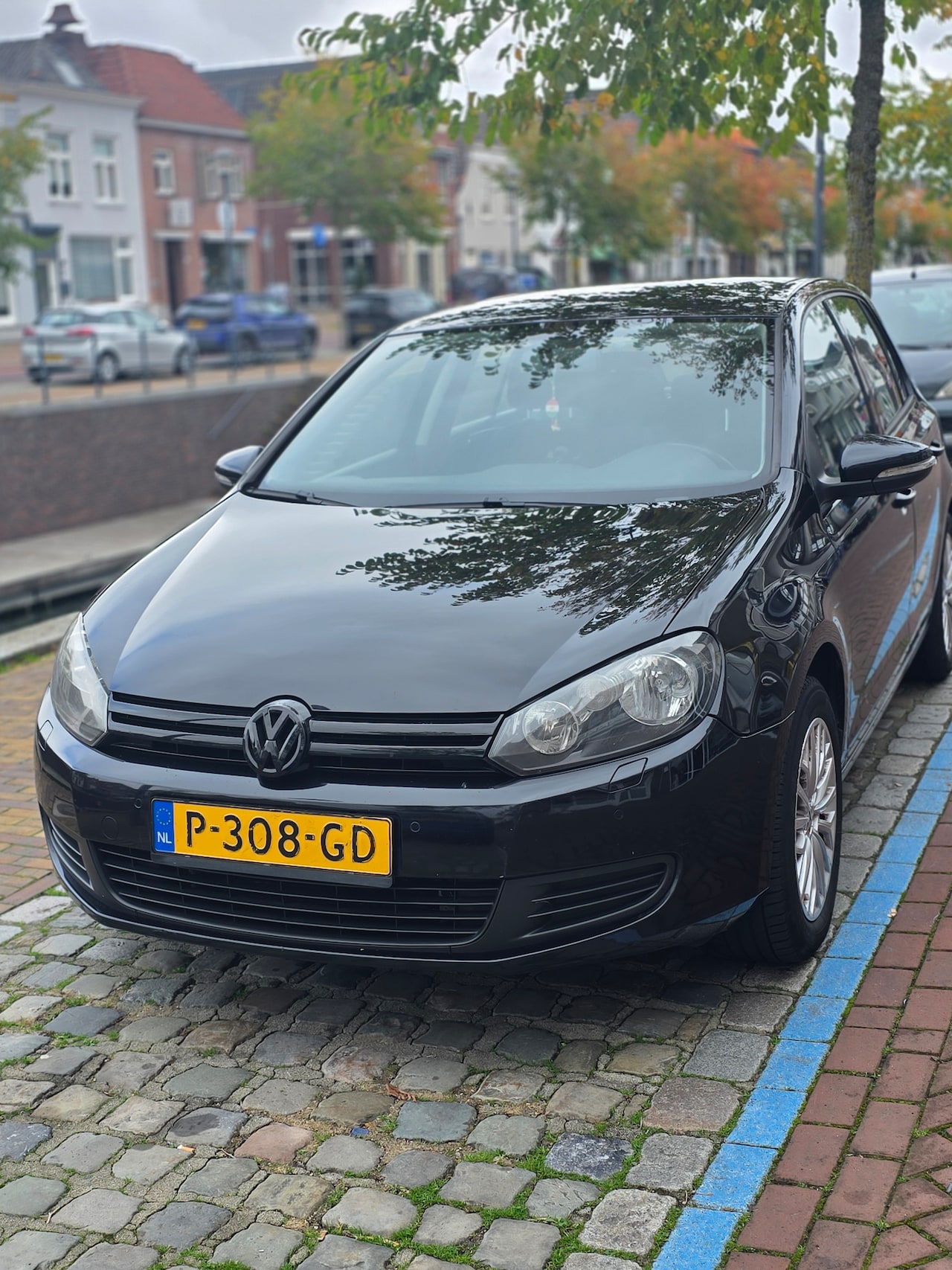 Volkswagen Golf - 1.2 TSI Highline BlueMotion - AutoWereld.nl
