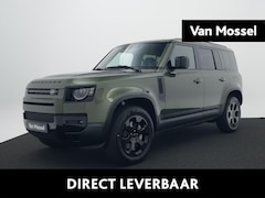 Land Rover Defender 110 - 2.0 P300e Forest Edition | € 6500, - voordeel | Trekhaak Afneembaar | ClearSight Binnenspi