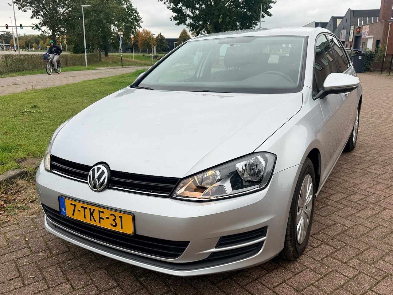Volkswagen Golf - 1.2 TSI Benzine - APK 07.2027 - Top staat! - AutoWereld.nl