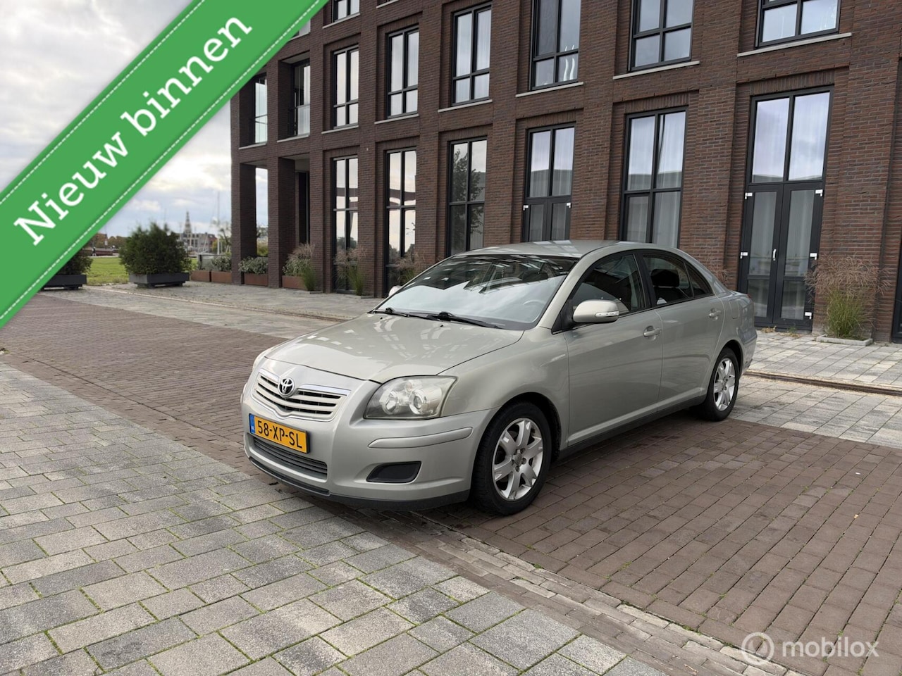 Toyota Avensis - 1.6 VVTi Terra Airco Cruise NAP! - AutoWereld.nl