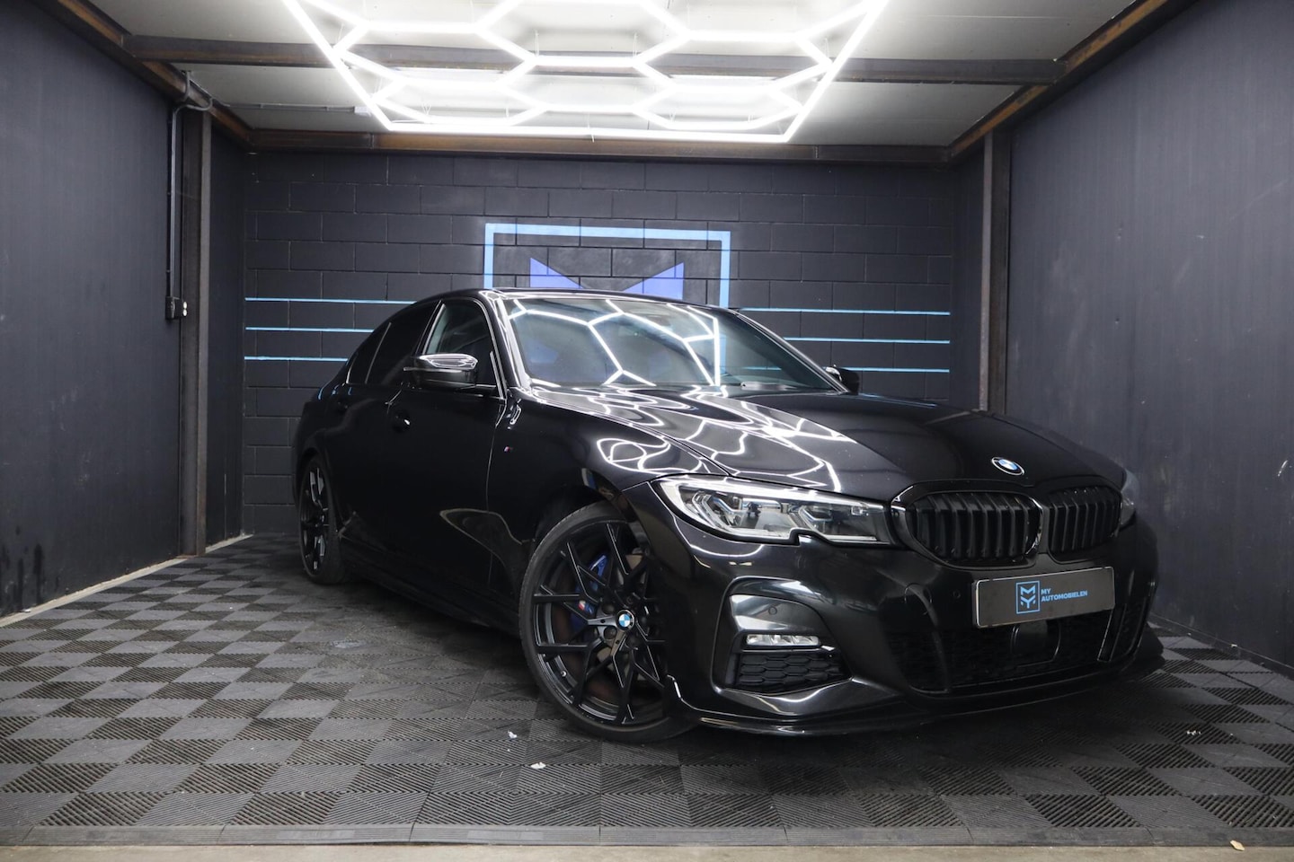 BMW 3-serie - 330i High Executive Edition 330i High Executive Edition - AutoWereld.nl
