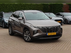 Hyundai Tucson - 1.6 T-GDI MHEV Comfort Smart / Trekhaak / Camera / CarPlay / Keyless / 19'' / Navigatie /
