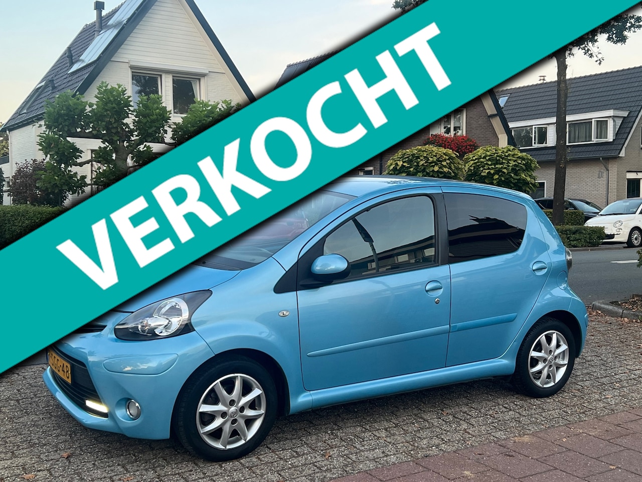 Toyota Aygo - 1.0 VVT-i Dynamic Blue NL-AUTO-NAP APK T/M 12-27!! - AutoWereld.nl