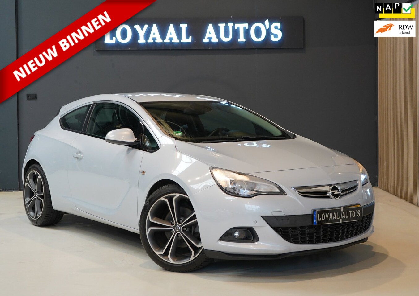 Opel Astra GTC - N1.4 Turbo Sport | CRUISE | STOELVER. | PDC | AIRCO | NAVI | NAP | APK | ELEK. RAMEN - AutoWereld.nl
