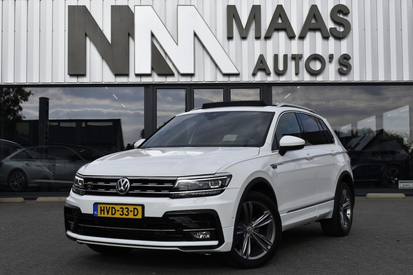Volkswagen Tiguan - 1.4 TSI 4Motion Highline Business R 1.4 TSI 4Motion Highline Business R - AutoWereld.nl