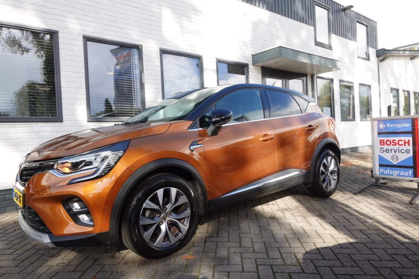 Renault Captur - 1.0 TCE INTENS NIEUW MODEL 41000 km !! - AutoWereld.nl