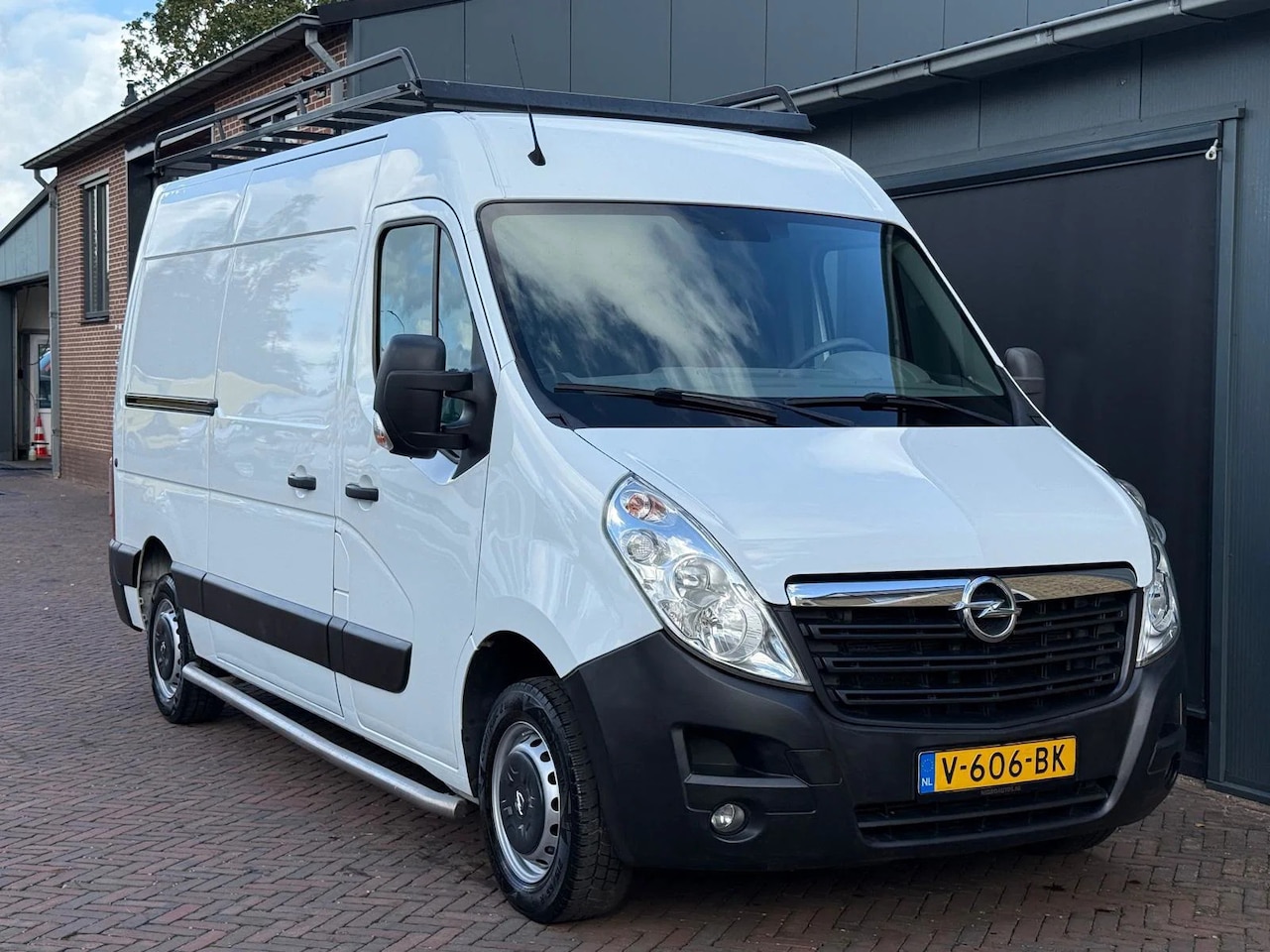 Opel Movano - 2.3 L2H2 Imperial AC Navi PDC Cam Cruise Control NAP - AutoWereld.nl