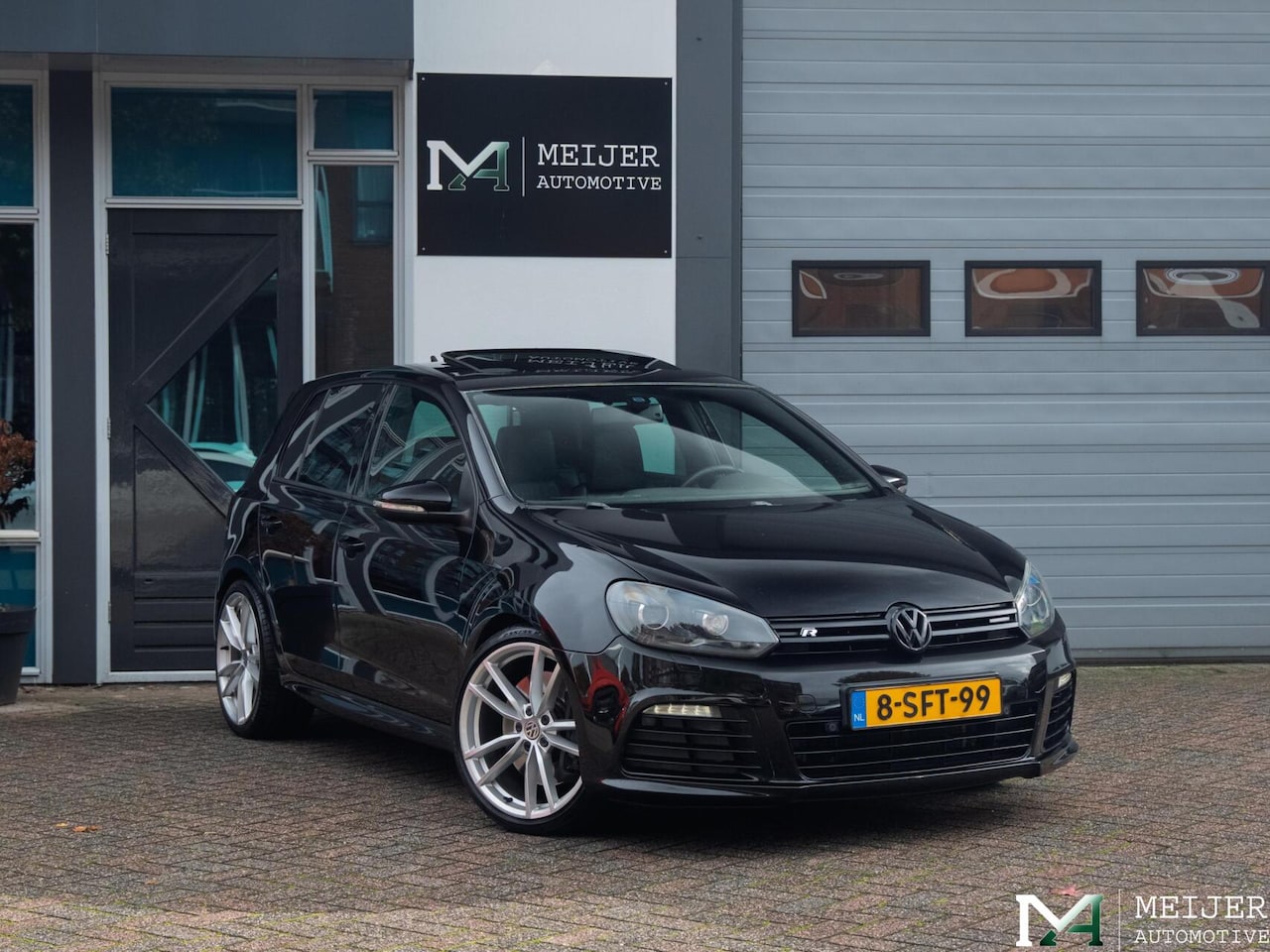 Volkswagen Golf - 2.0 R 4Motion|DSG|DCC|Pano|Leder|Carplay|Xenon|271PK|NAP - AutoWereld.nl