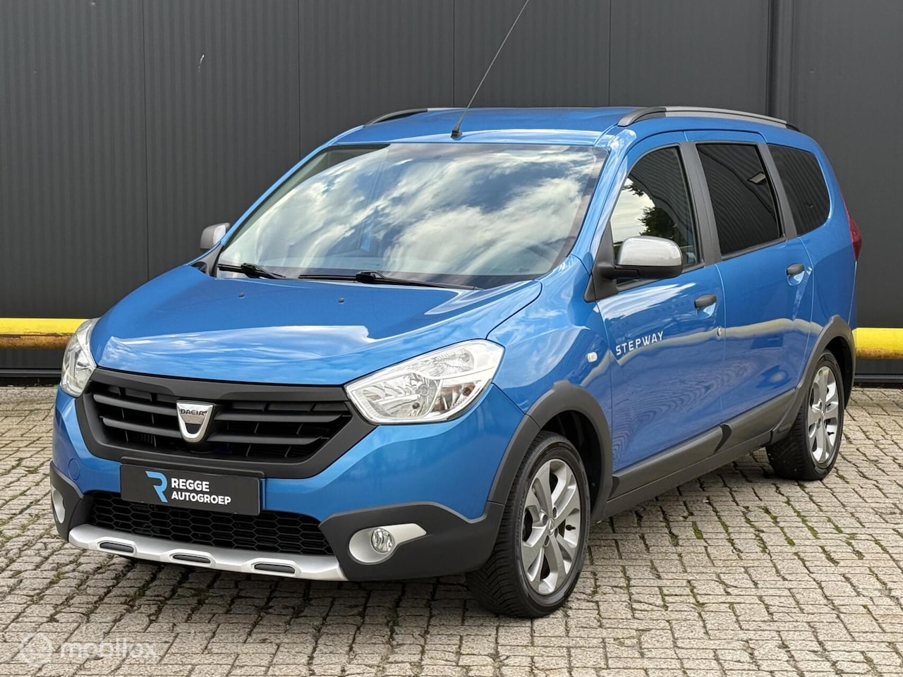 Dacia Lodgy - 1.2 TCe Stepway 5p. CRUISE | PDC - AutoWereld.nl