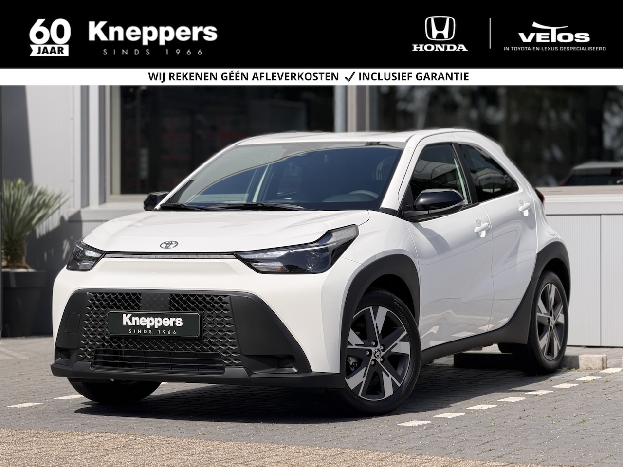 Toyota Aygo X - Hybrid 115 Play + Go Pack | GEEN AFLEVERKOSTEN | Lichtmetalen velgen, Voorstoelen verwarm - AutoWereld.nl