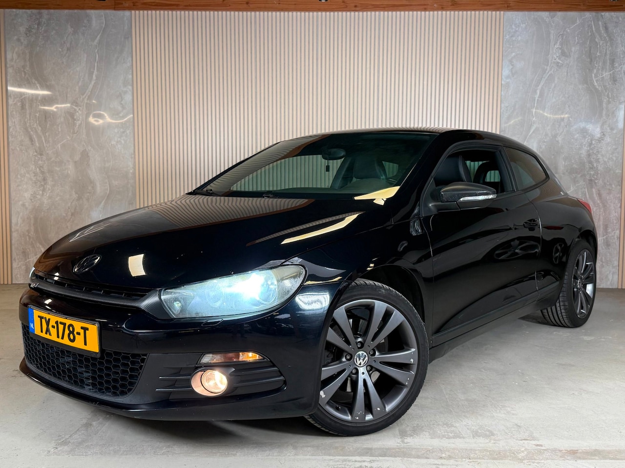 Volkswagen Scirocco - 1.4 TSI Highline Plus Leder Navi Carplay Camera - AutoWereld.nl