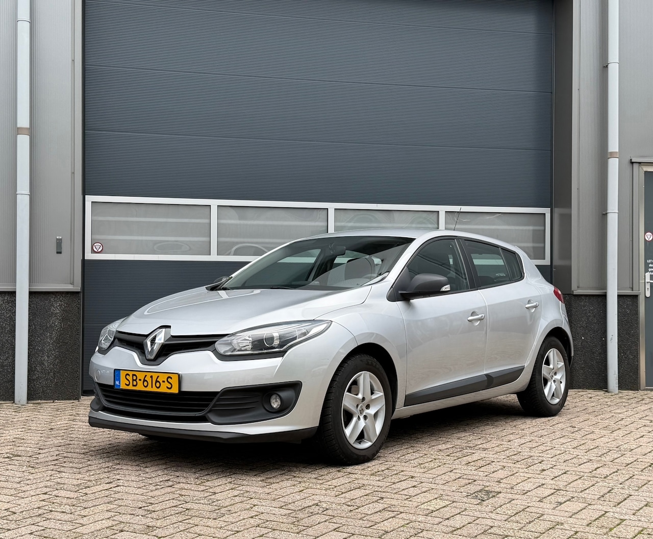 Renault Mégane - 1.5 dCi GT-Line bj.2014 Navi|Pdc|Airco. - AutoWereld.nl