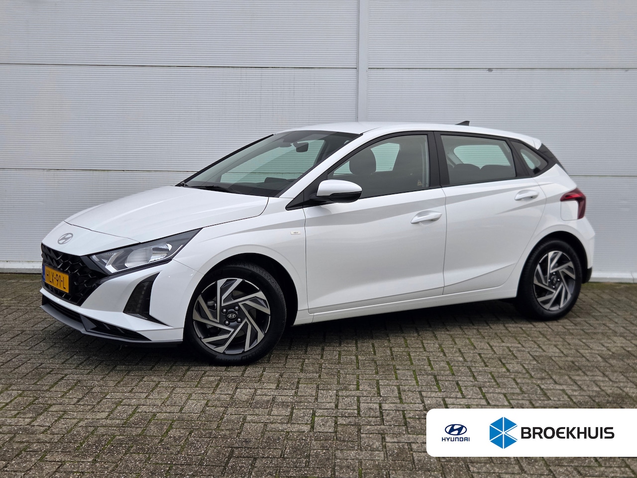 Hyundai i20 - 1.0 T-GDI 100pk Comfort | Airco | Camera | Carplay | Cruise control | Dodehoek detectie | - AutoWereld.nl