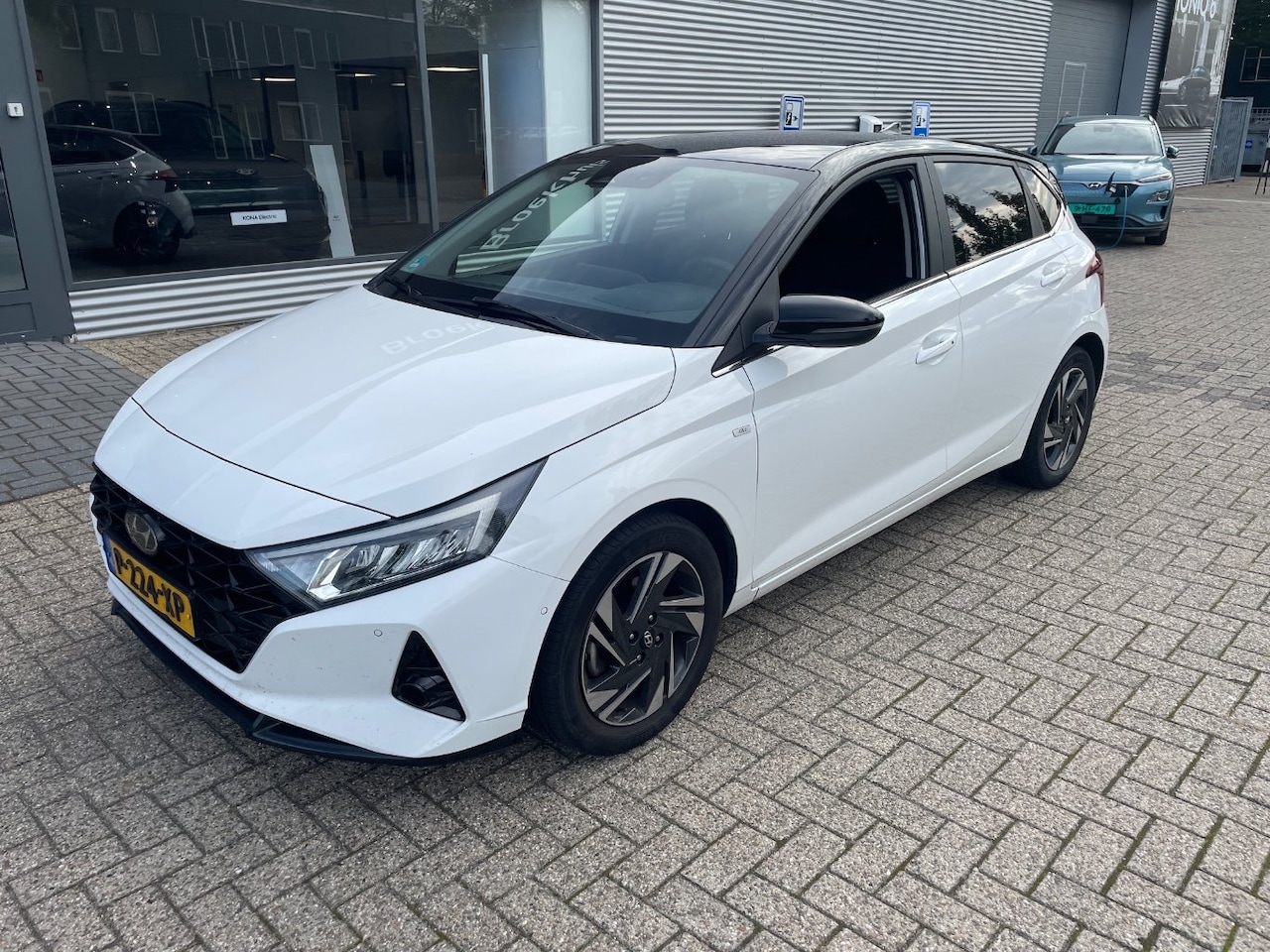 Hyundai i20 - 1.0 T-GDI Premium | Stoel & Stuurverwarming | Bose | Blind-spot | Camera | Cruise Control - AutoWereld.nl