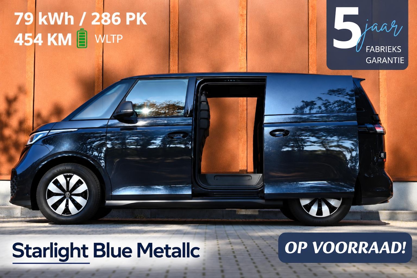 Volkswagen ID. Buzz Cargo - 79 kWh Blue 286pk | Long Range 454 km | 2x schuifdeur | € 528,= pm - AutoWereld.nl