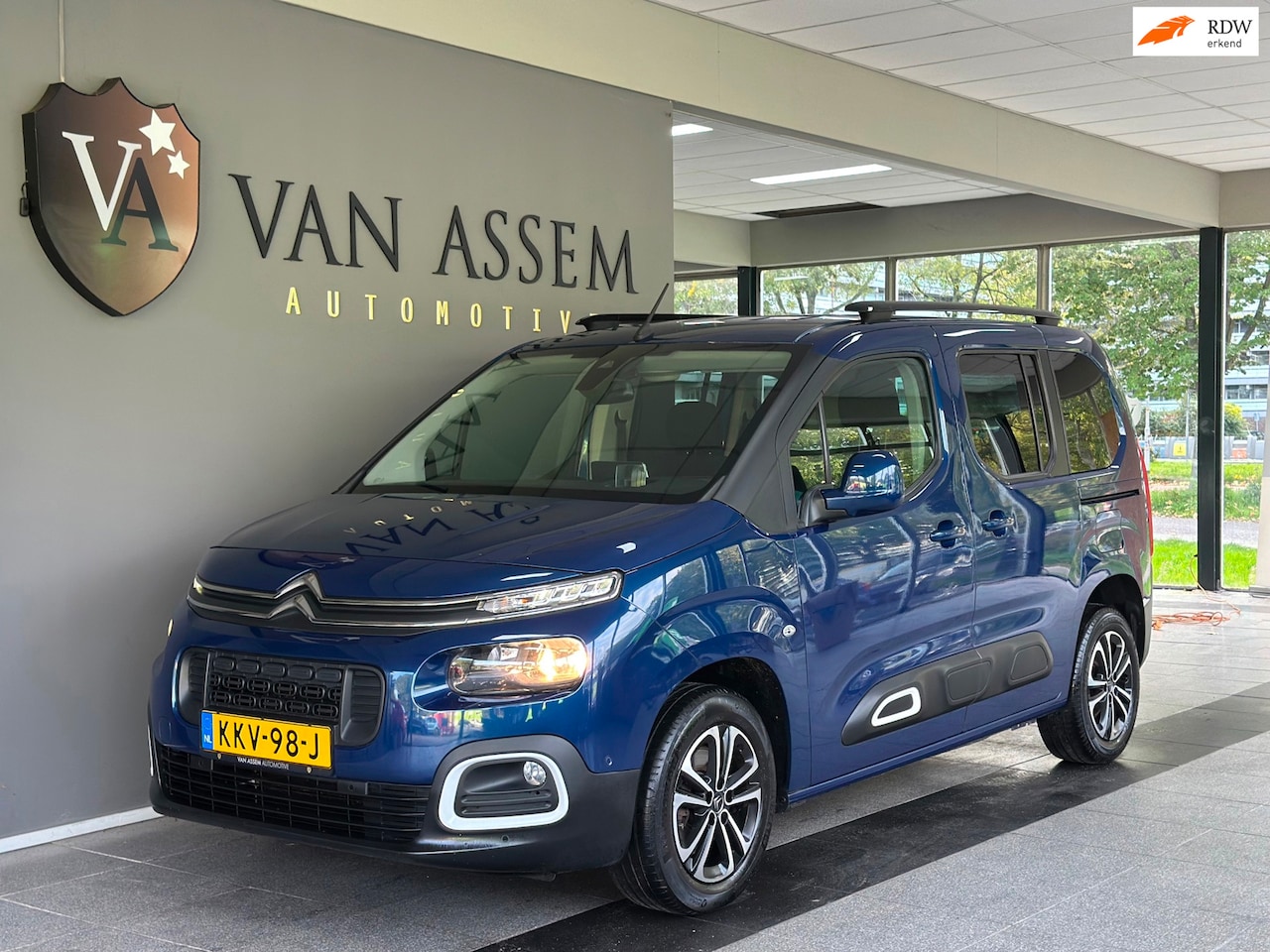 Citroën Berlingo - 1.2 PureTech Shine|7-zits|HUD|VOL OPTIE! - AutoWereld.nl