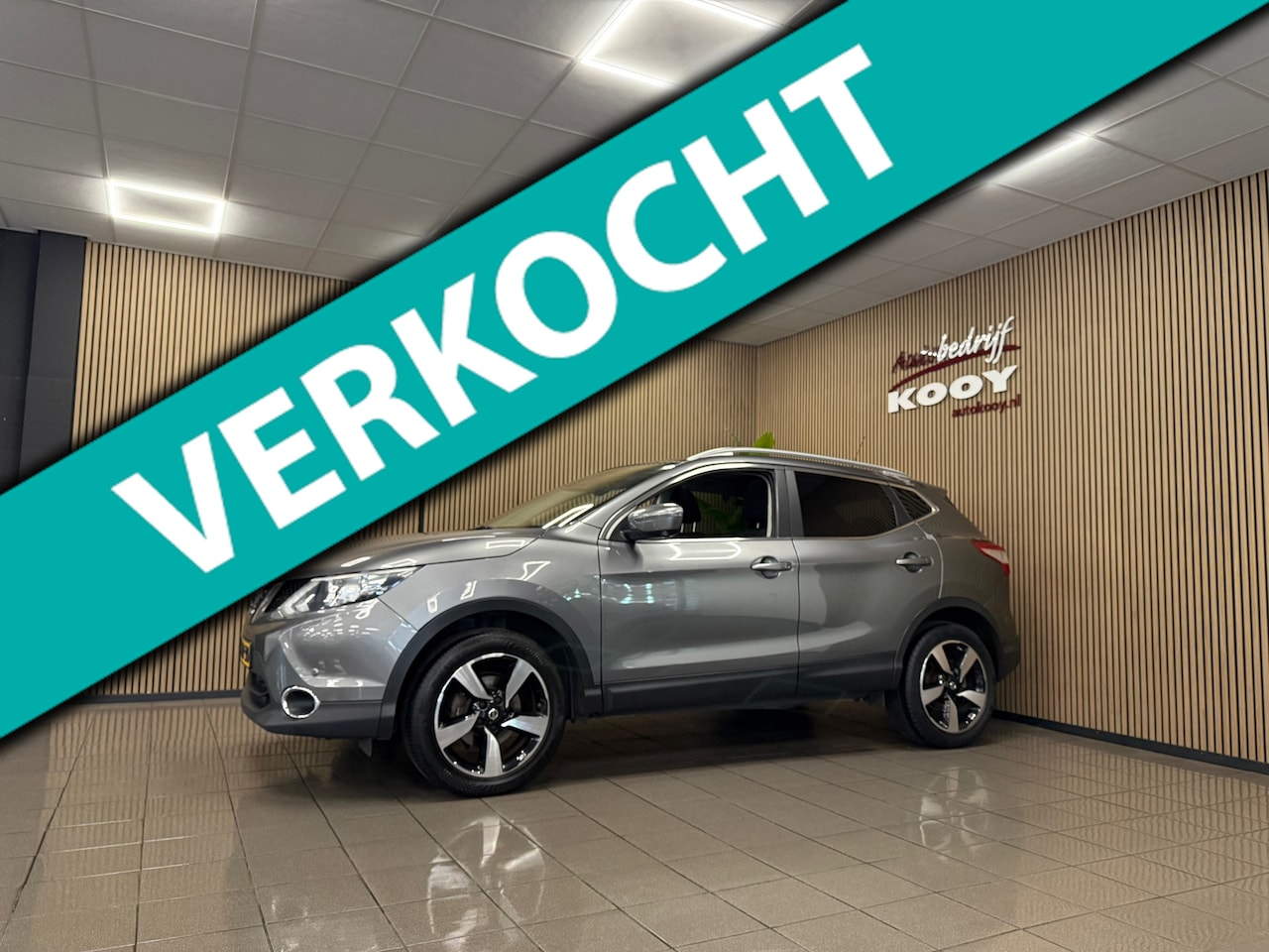 Nissan Qashqai - 1.2 Connect Edition * Panoramadak / 360° Camera / Trekhaak / NL Auto * - AutoWereld.nl