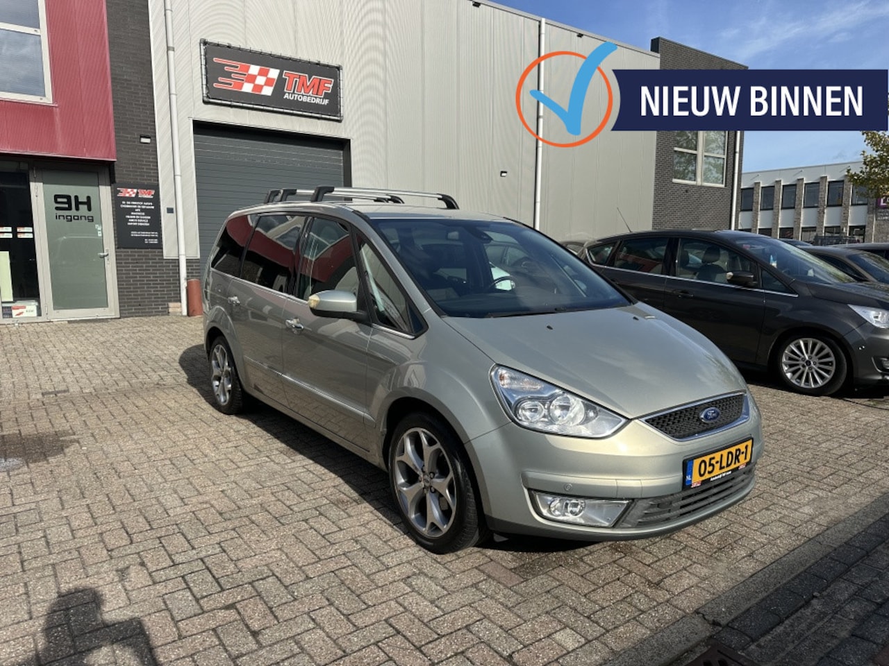 Ford Galaxy - 2.0-16V Titanium 7PERS Goed Onderhouden! - AutoWereld.nl