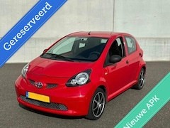 Toyota Aygo - 1.0 12v VVT-i 5 DEURS 138565 KM APK 14/10/27