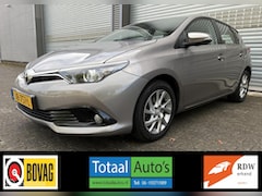 Toyota Auris - 85kW/116pk*AUTOMAAT*CRUISE*P-CAMERA*NEDERLANDS