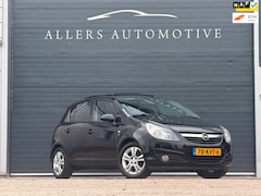 Opel Corsa - 1.4-16V '111' Edition|AUTOMAAT|PANORAMADAK|AIRCO|NAP