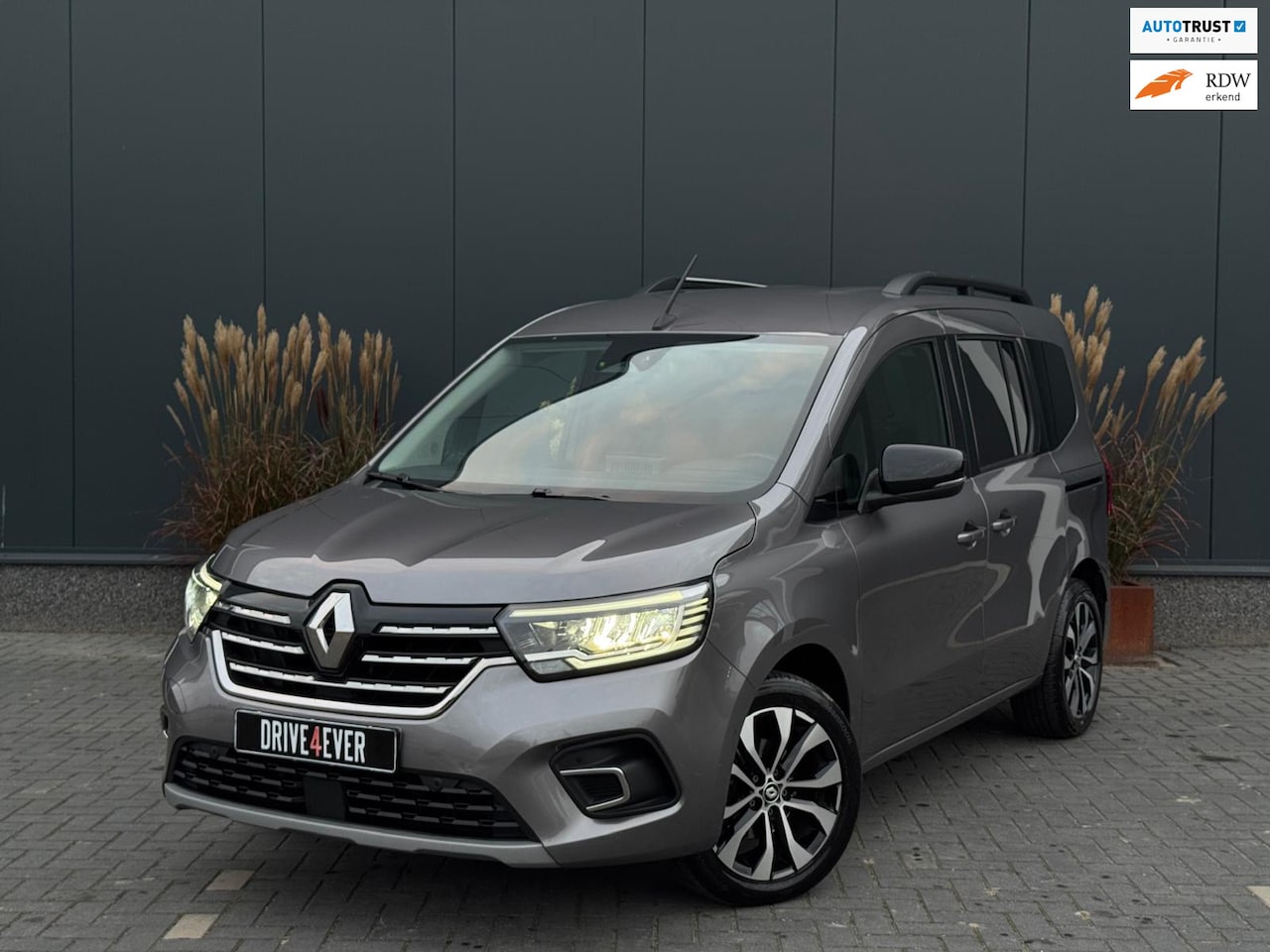 Renault Kangoo - 1.3 TCe Aut New model CLIMATE|NAVI|CAMERA|CR CONTROL - AutoWereld.nl