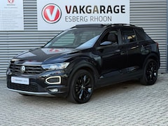 Volkswagen T-Roc - 1.5 TSI Sport DSG BLACKSTYLE NAV/CAM, LED, VIRTUAL, PANO, TR.HAAK