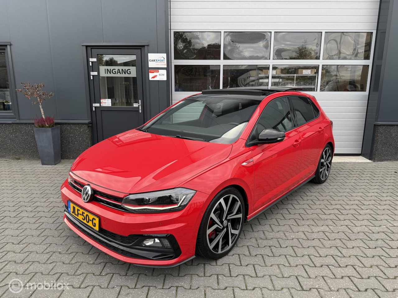 Volkswagen Polo - 2.0 TSI GTI / Pano / Carplay - AutoWereld.nl