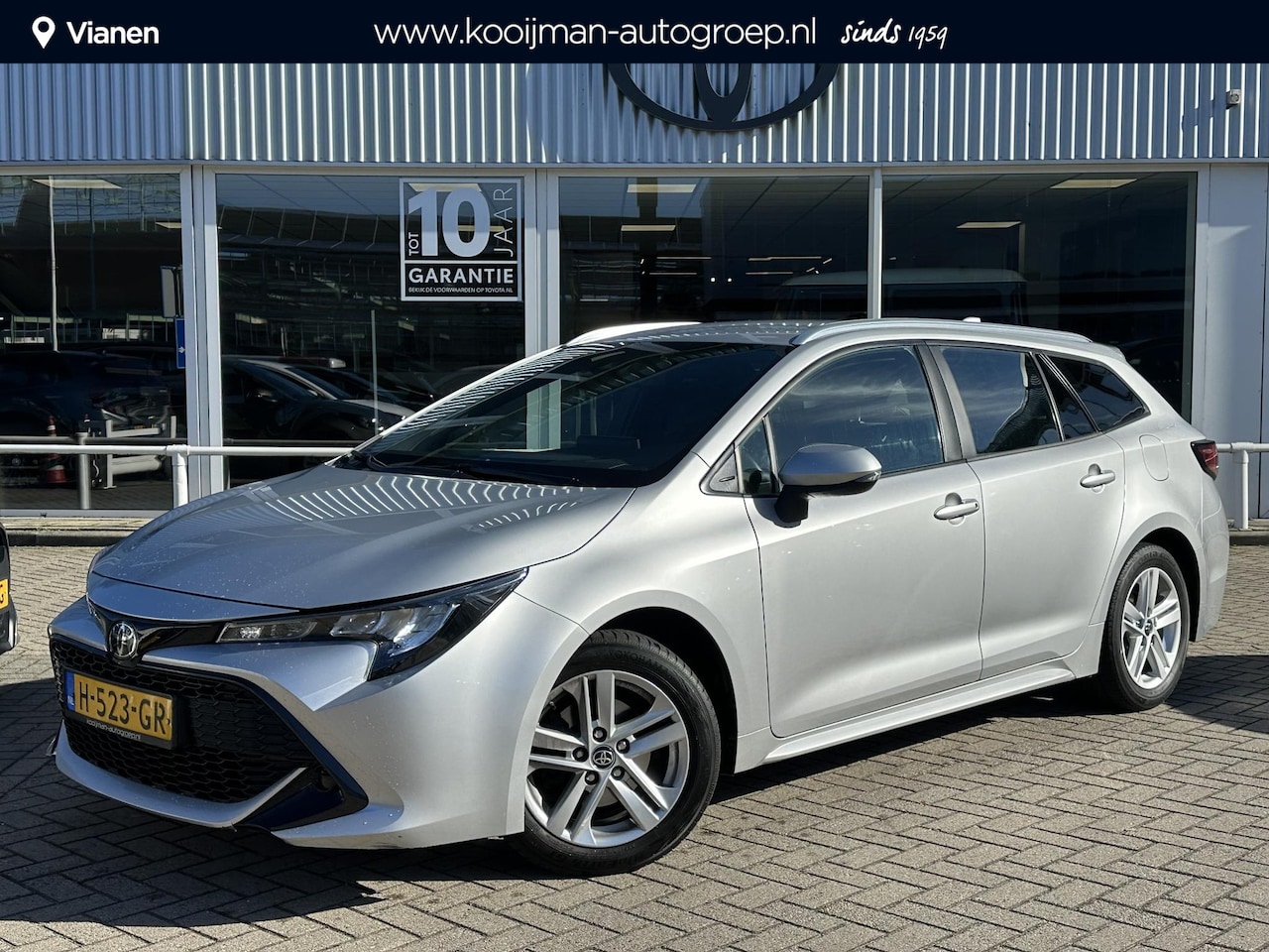 Toyota Corolla Touring Sports - 1.2 Turbo Active + Trekhaak, 1e eigenaar, NL Auto - AutoWereld.nl