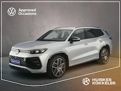 Volkswagen Tayron - R-Line Edition 1.5 TSI eHybrid 204pk DSG Automaat Trekhaak, Black Style, Adaptive cruise c