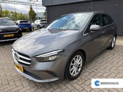 Mercedes-Benz B-klasse - 180 Launch Edition | Navigatie | Elektr. Stoelen | 360 Camera | Climate Control | Cruise C