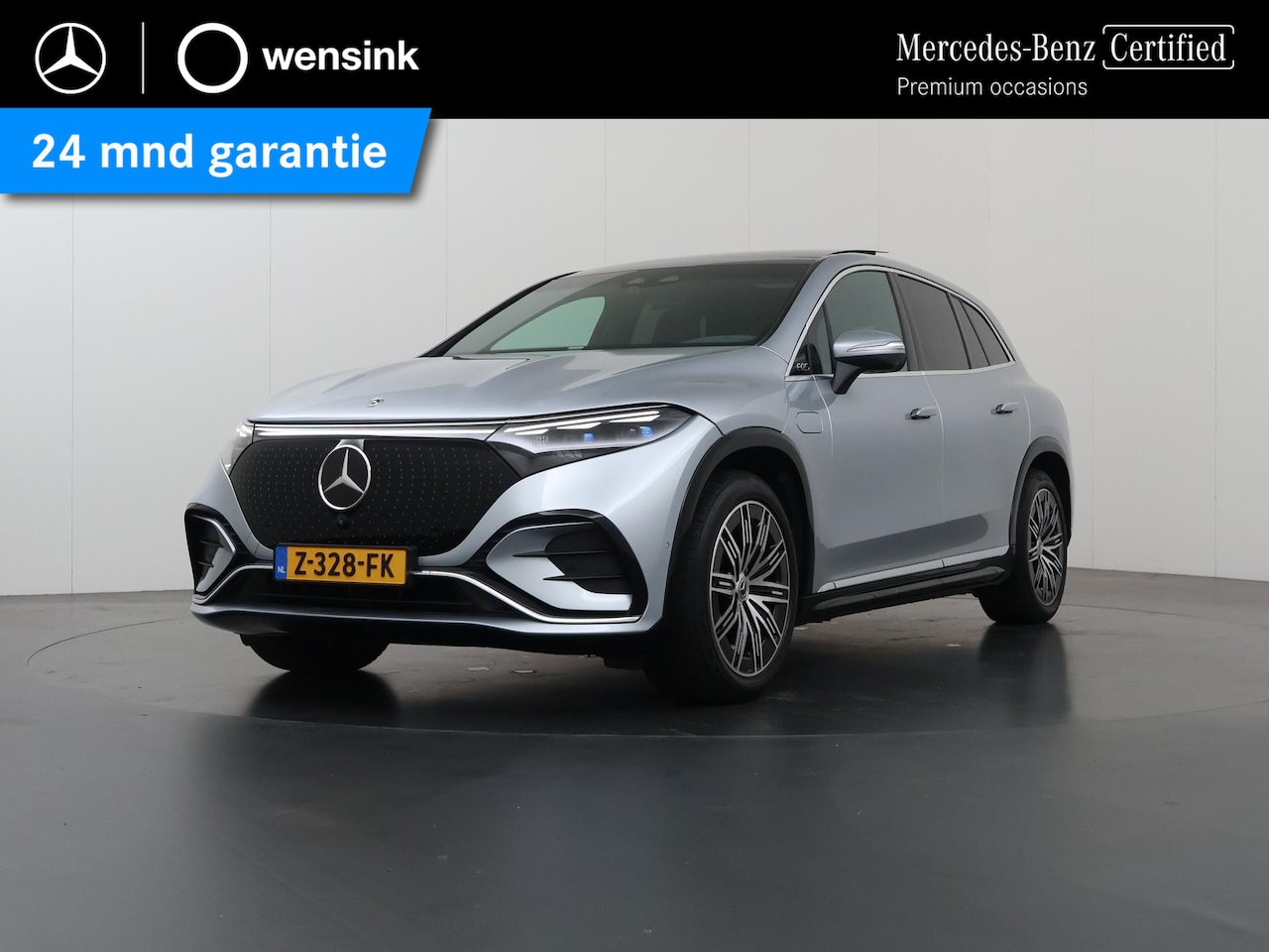 Mercedes-Benz EQS SUV - 450 4MATIC AMG Line 7p 118 kWh | Panoramadak | Trekhaak | Hyperscreen | Stoelventilatie  D - AutoWereld.nl