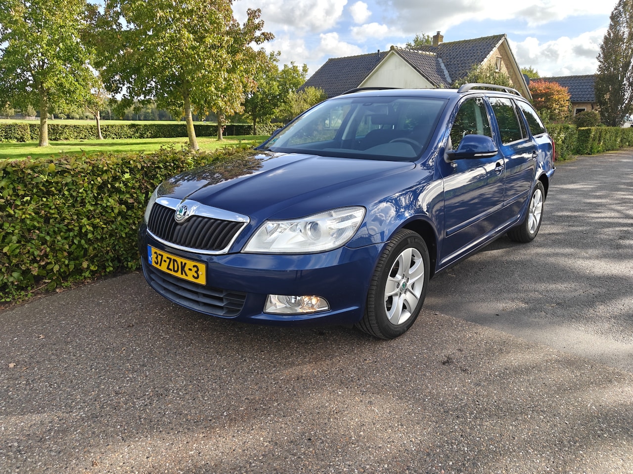 Skoda Octavia Combi - 1.6 TDI Greentech Ambition Business Line 1.6 TDI Greentech Ambition Business Line CLIMA/NAVI BJ 2012 - AutoWereld.nl
